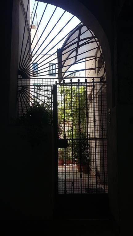 B&B Il Nespolo Σαλέρνο Εξωτερικό φωτογραφία